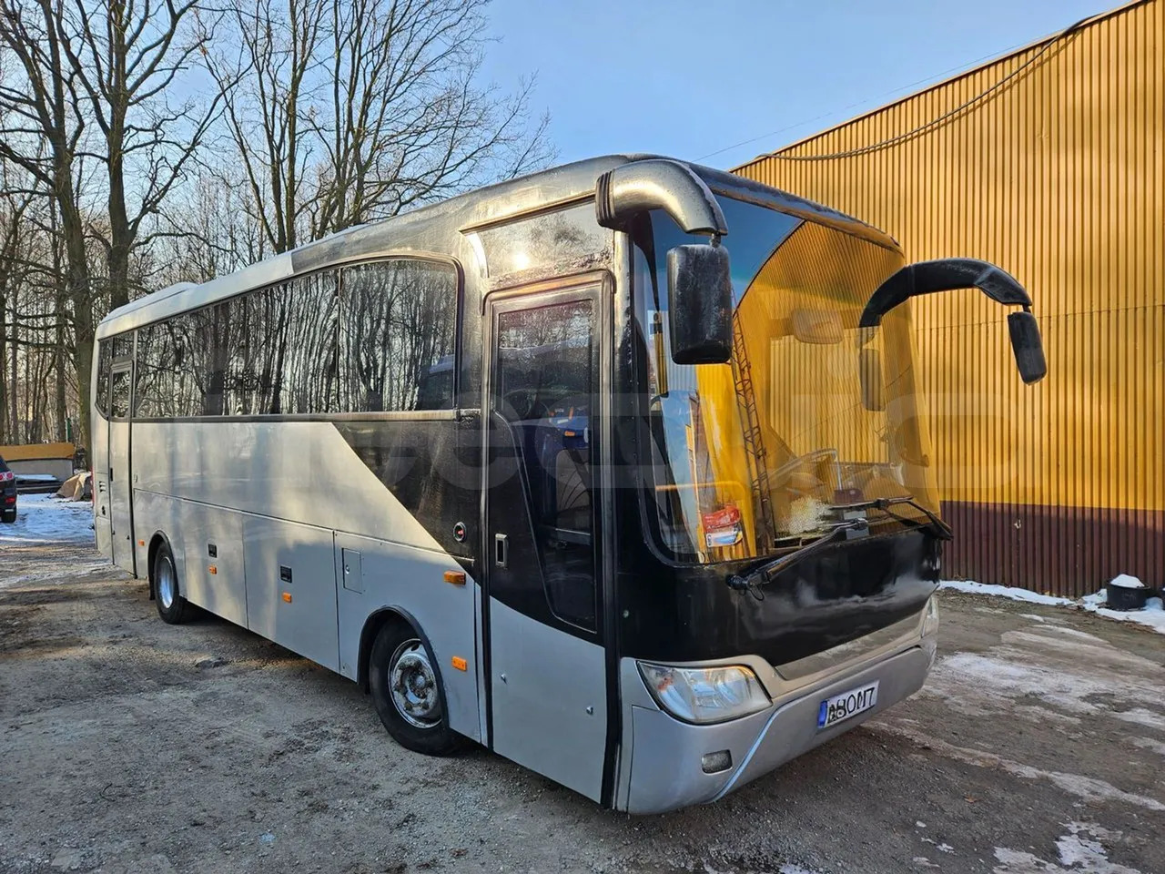 Man TEZELLER - Coach: picture 1 Man TEZELLER - Coach: picture 1