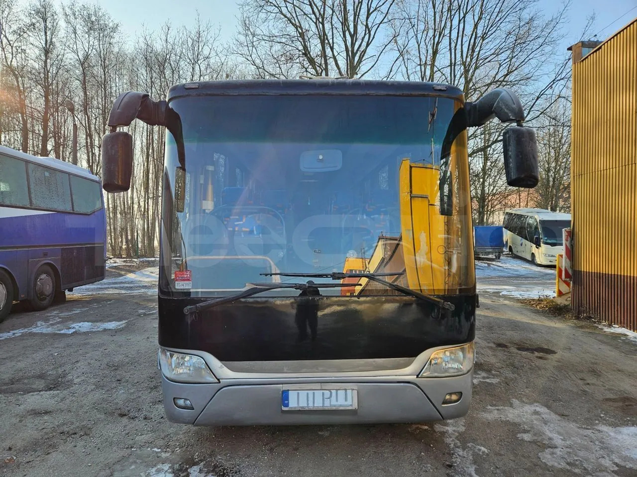 Man TEZELLER - Coach: picture 2 Man TEZELLER - Coach: picture 2