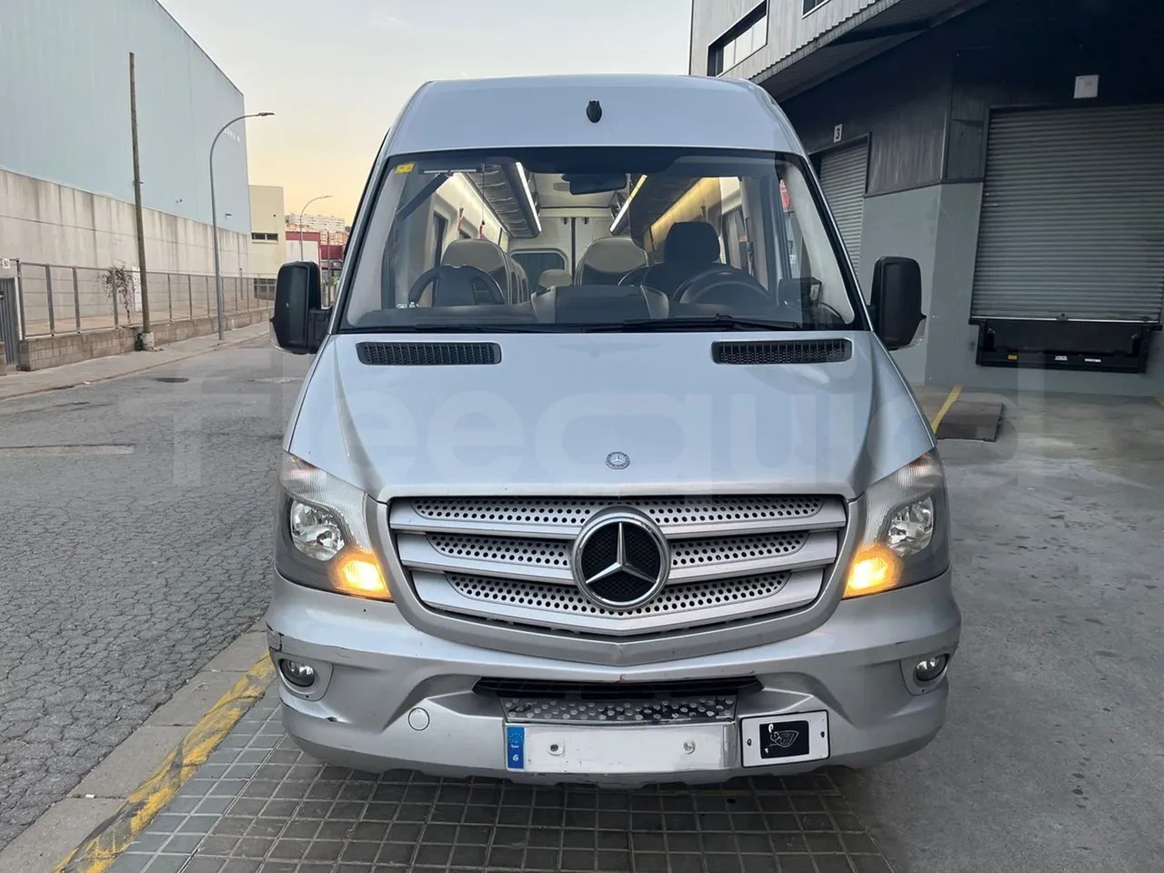 Mercedes-Benz Sprinter - Coach: picture 2 Mercedes-Benz Sprinter - Coach: picture 2