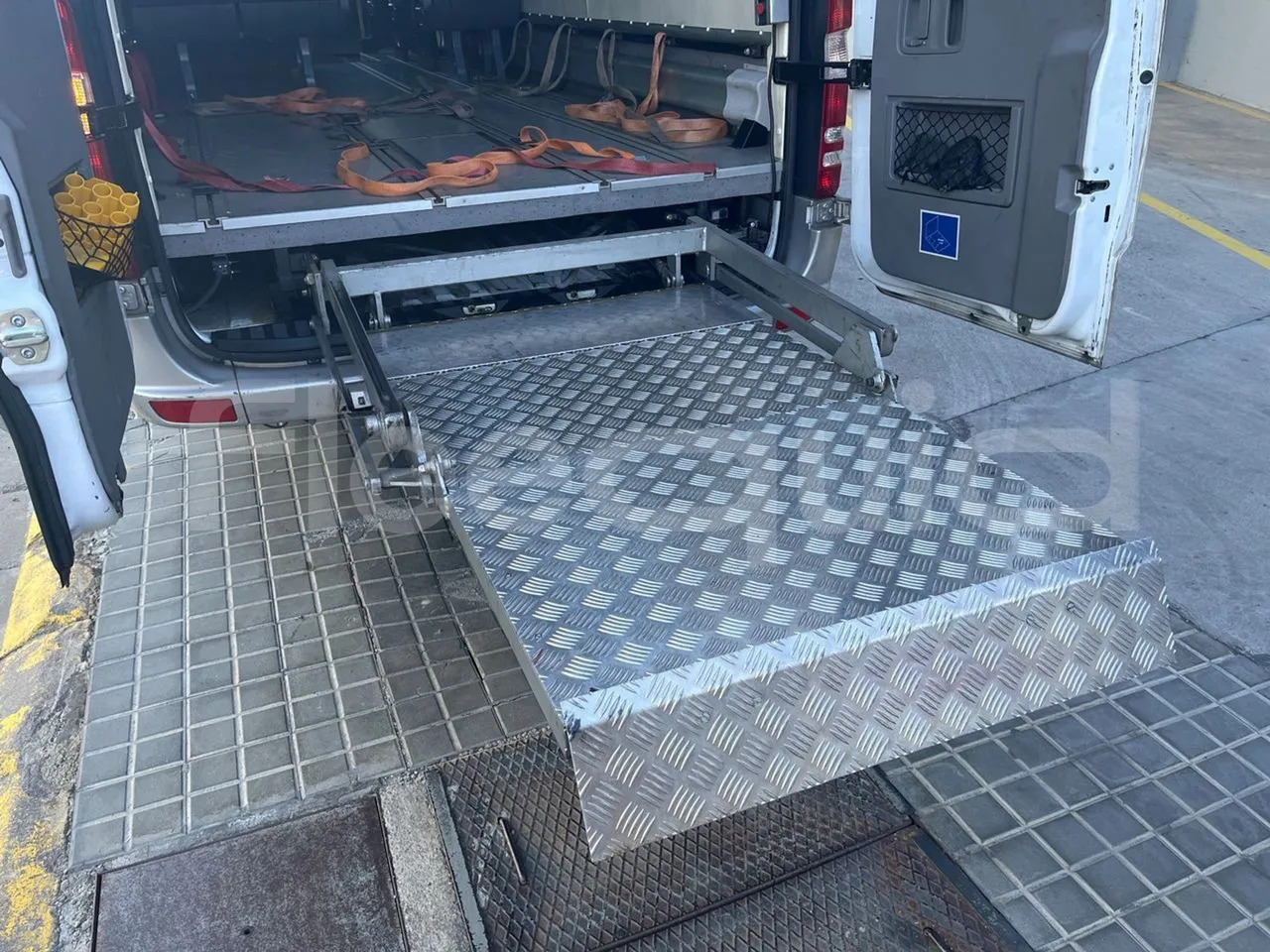 Leasing of  Mercedes-Benz Sprinter Mercedes-Benz Sprinter: picture 14