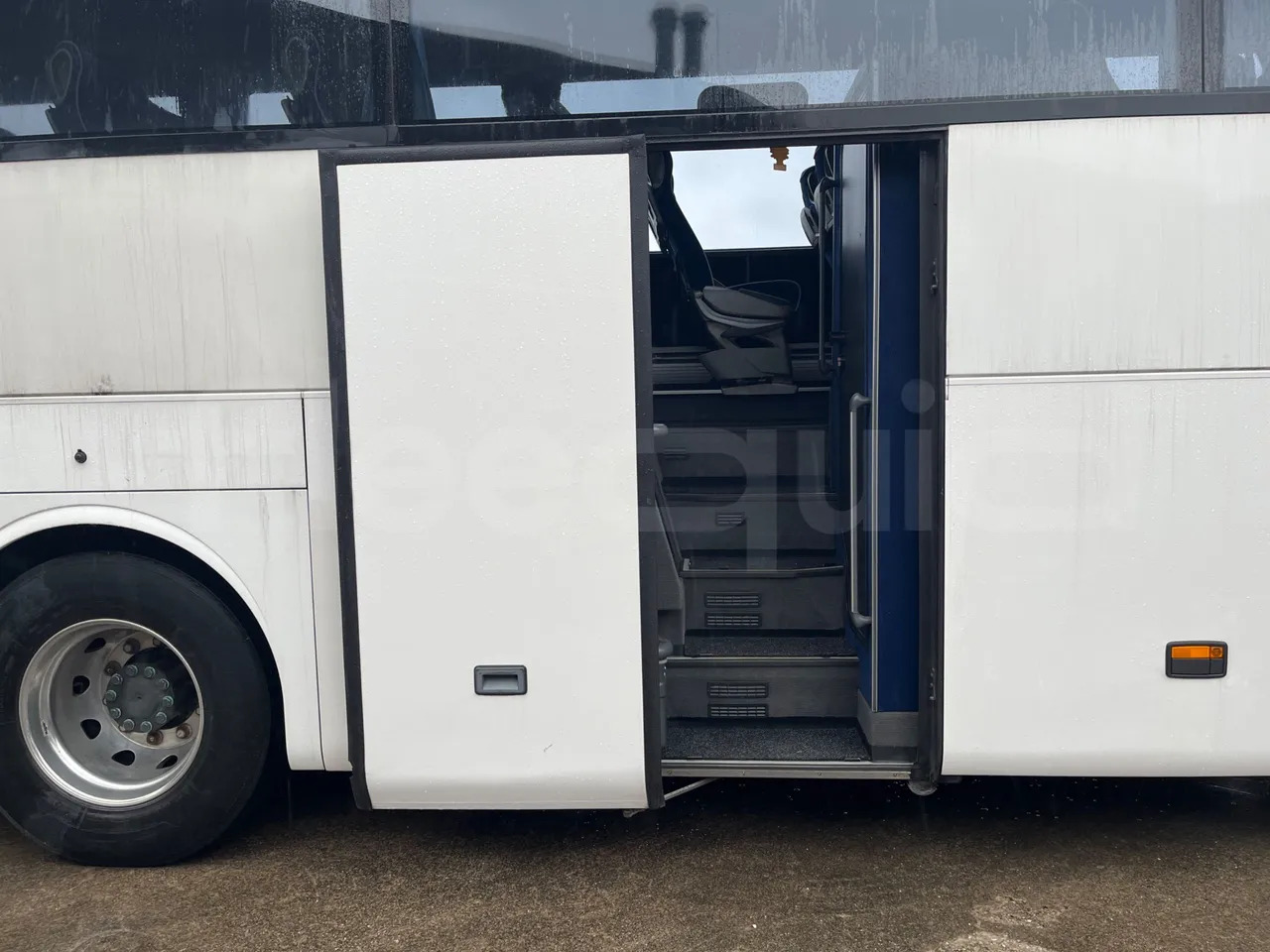 Coach Mercedes-Benz Tourismo: picture 15 Coach Mercedes-Benz Tourismo: picture 15