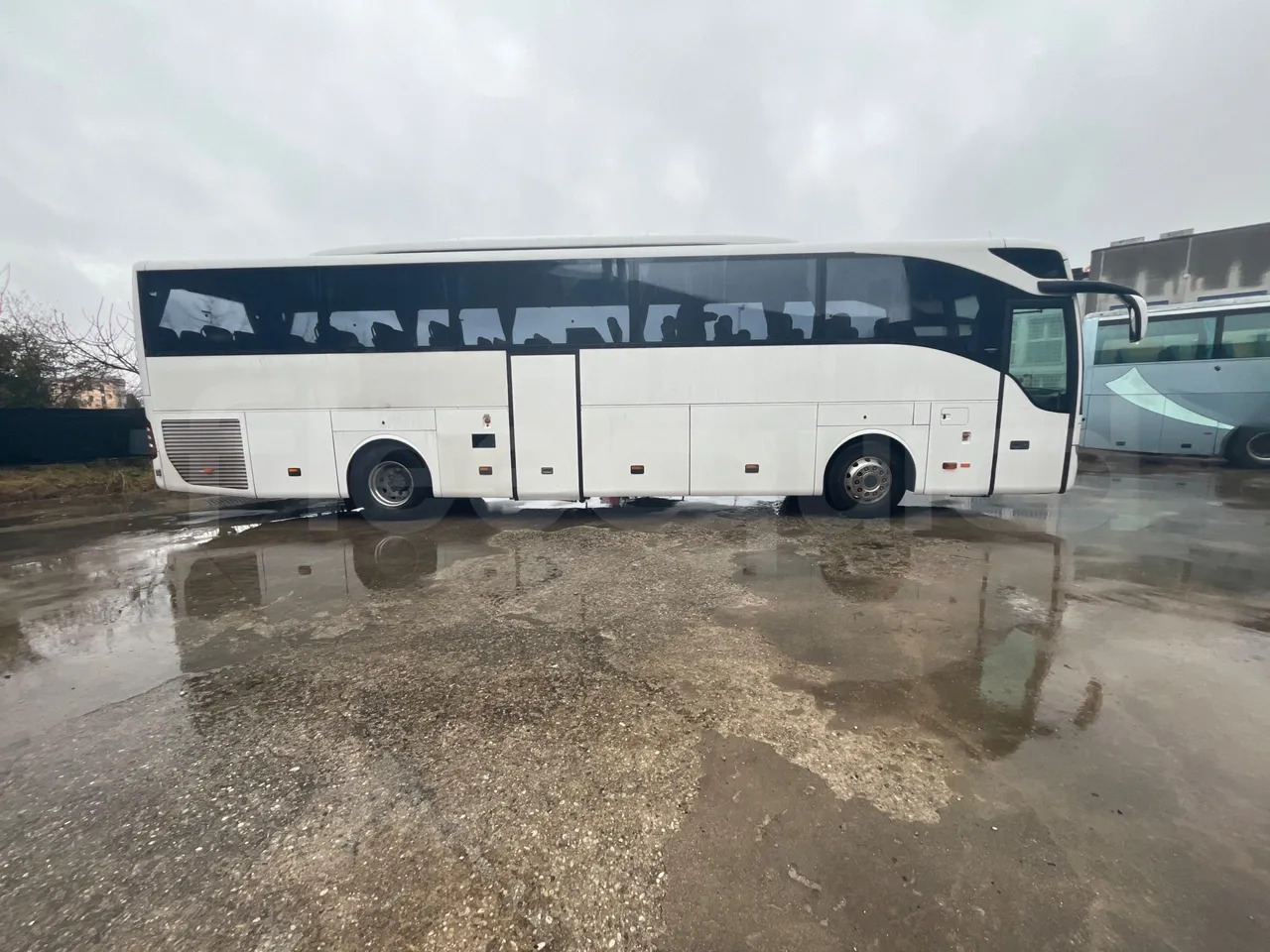 Coach Mercedes-Benz Tourismo: picture 13 Coach Mercedes-Benz Tourismo: picture 13