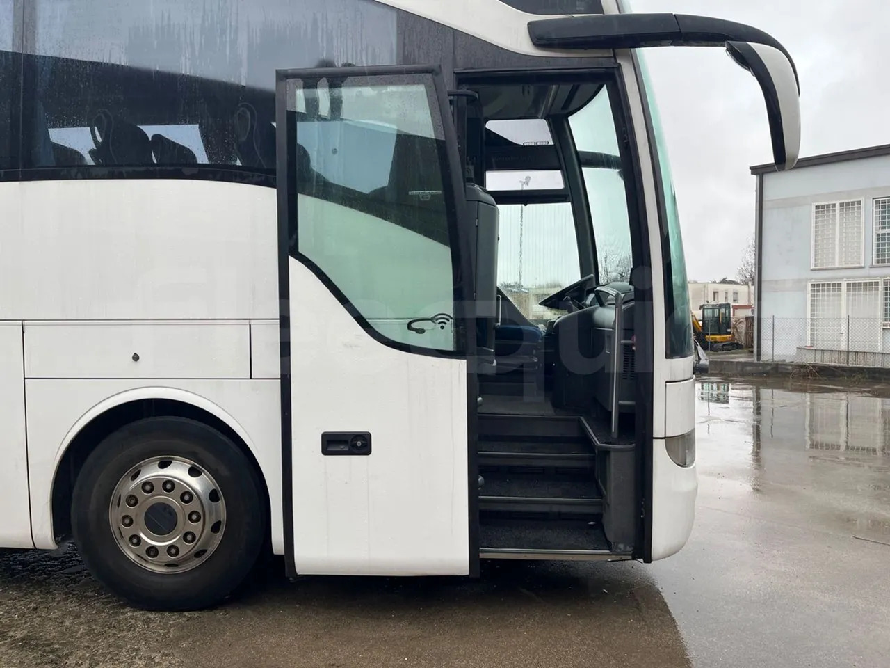 Coach Mercedes-Benz Tourismo: picture 16 Coach Mercedes-Benz Tourismo: picture 16