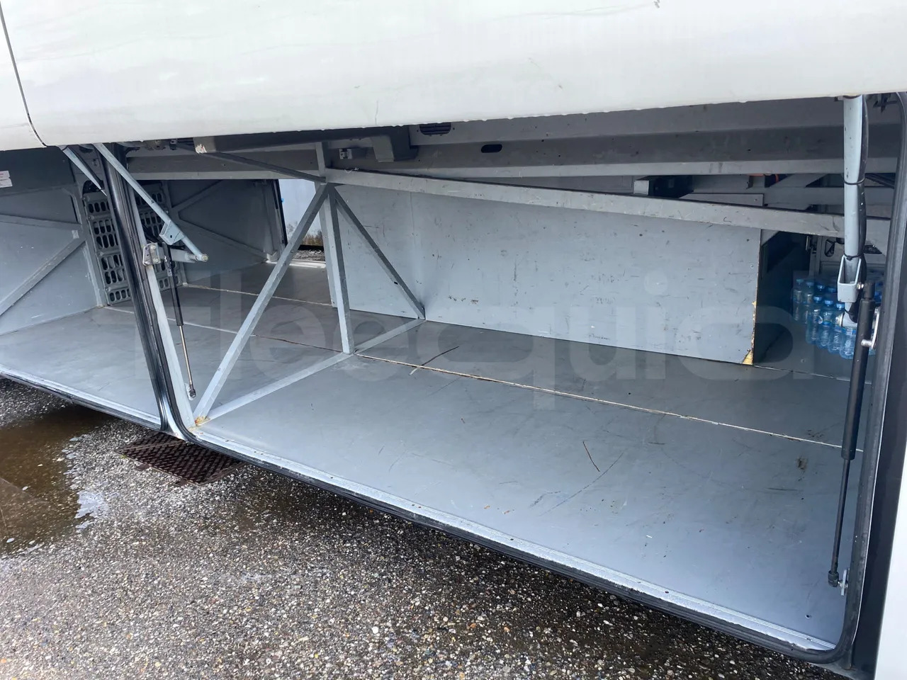 Coach Mercedes-Benz Tourismo: picture 8 Coach Mercedes-Benz Tourismo: picture 8