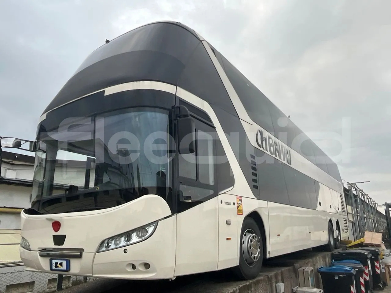 Neoplan Skyliner - Double-decker bus: picture 4 Neoplan Skyliner - Double-decker bus: picture 4