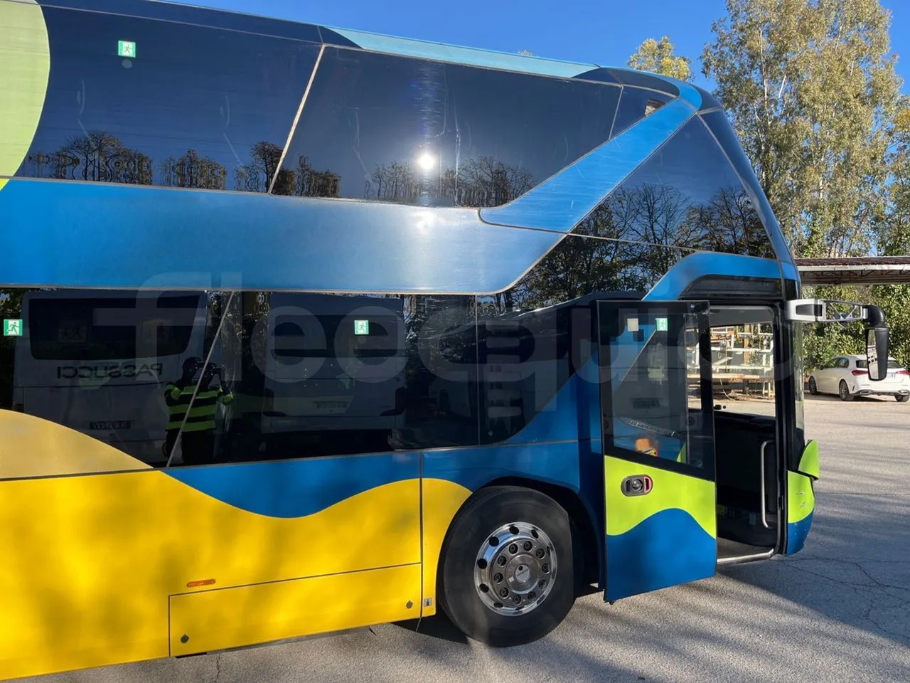 Coach Neoplan Skyliner: picture 18