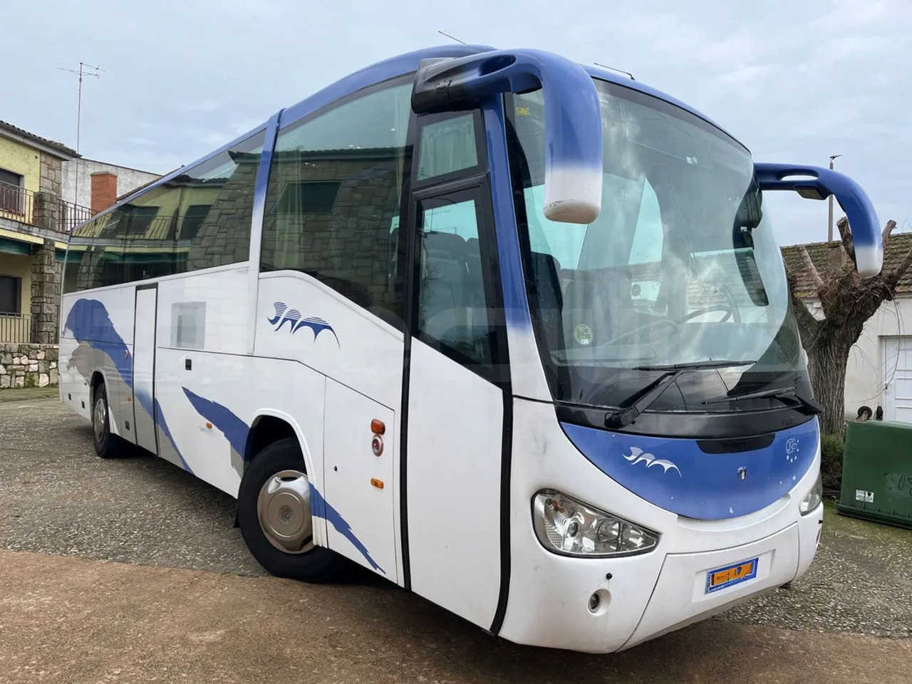 Scania 114B4X2 - Coach: picture 1 Scania 114B4X2 - Coach: picture 1