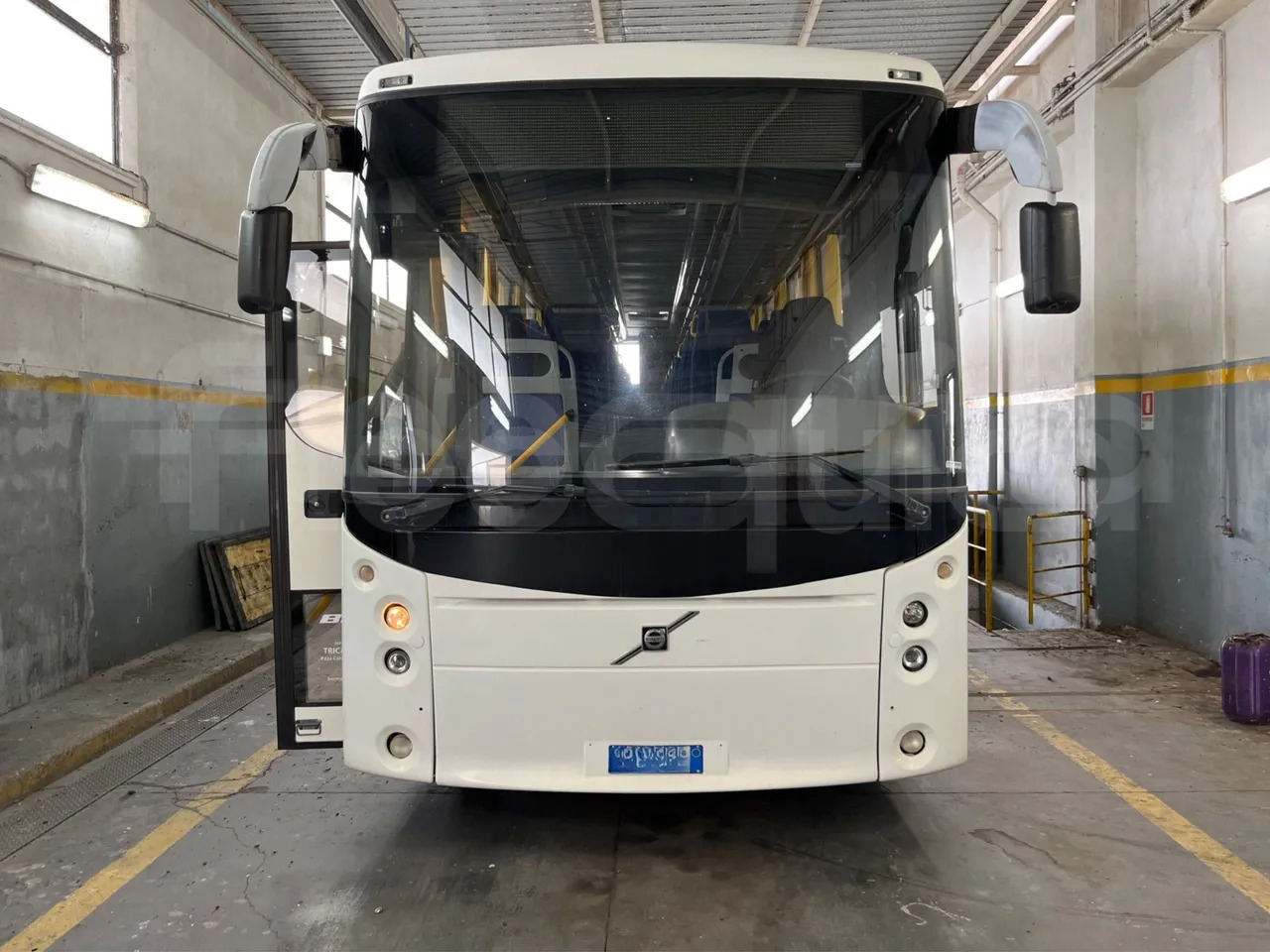Volvo B12 - Coach: picture 2 Volvo B12 - Coach: picture 2