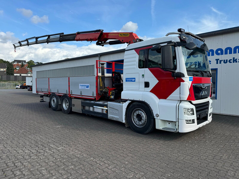 MAN TGS 26.460 6x2 Lenk-Liftachse Palfingerkran PK 22002 hi Fahrerha - Crane truck, Crane truck: picture 2 MAN TGS 26.460 6x2 Lenk-Liftachse Palfingerkran PK 22002 hi Fahrerha - Crane truck, Crane truck: picture 2