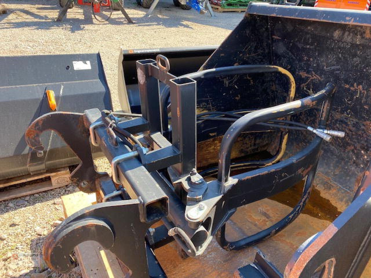 CNH BALLENGREIFER FARMLIFT - Silage equipment: picture 2 CNH BALLENGREIFER FARMLIFT - Silage equipment: picture 2