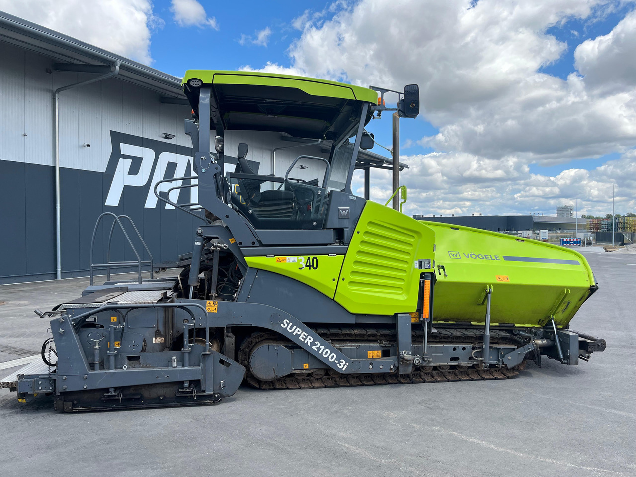 VÖGELE SUPER 2100-3i - Asphalt paver: picture 1 VÖGELE SUPER 2100-3i - Asphalt paver: picture 1