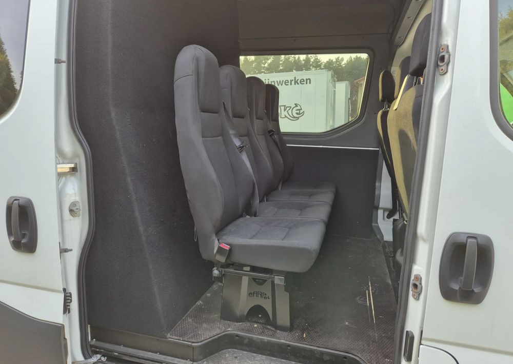 Iveco Iveco 35s18 3.0 180KM Brygadówka manual - Combi van: picture 5 Iveco Iveco 35s18 3.0 180KM Brygadówka manual - Combi van: picture 5