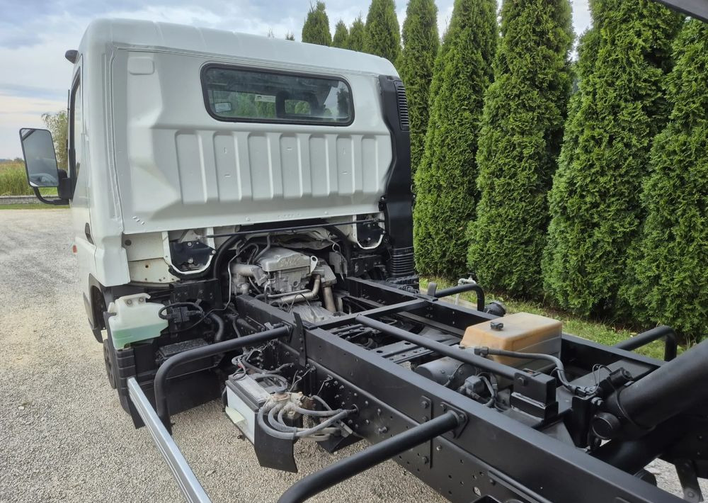 Mitsubishi CANTER 3.0 3c13 - Tipper van: picture 4 Mitsubishi CANTER 3.0 3c13 - Tipper van: picture 4