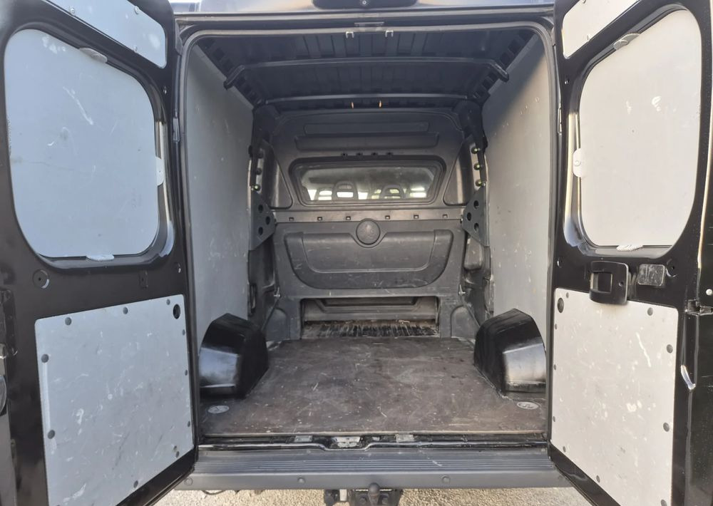 Peugeot Boxer 2.2 130KM Dubel kabina - Panel van, Combi van: picture 4 Peugeot Boxer 2.2 130KM Dubel kabina - Panel van, Combi van: picture 4
