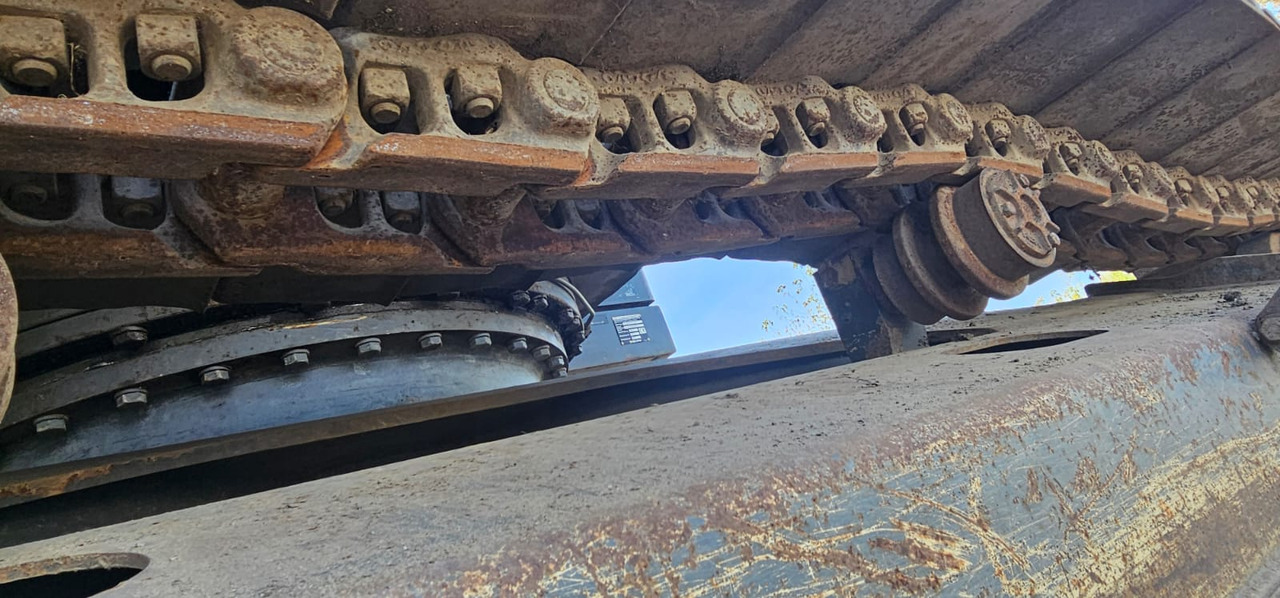 Crawler excavator VOLVO EC220DL: picture 20