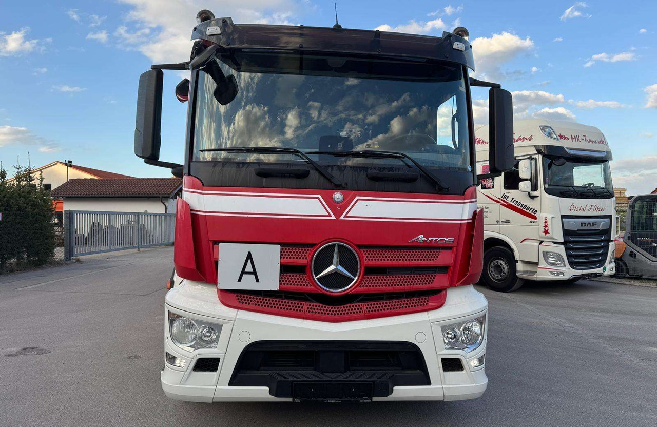 Mercedes-Benz Antos 35 40 - Garbage truck: picture 2 Mercedes-Benz Antos 35 40 - Garbage truck: picture 2