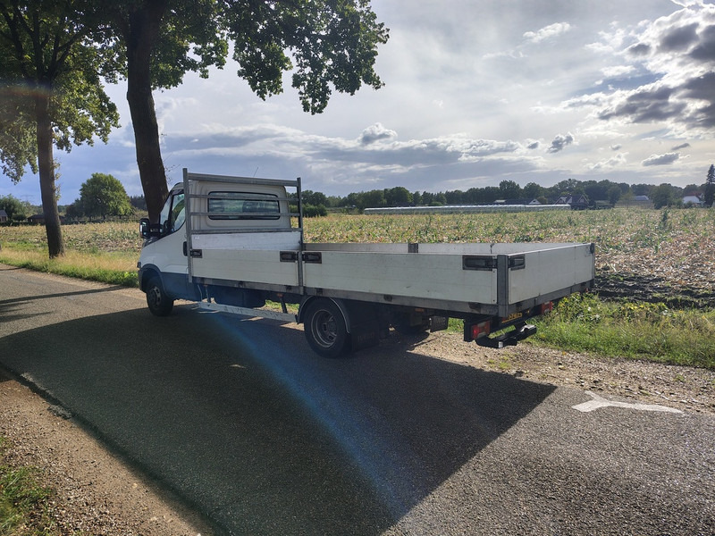 Iveco Daily 35C180 - Open body delivery van: picture 4 Iveco Daily 35C180 - Open body delivery van: picture 4