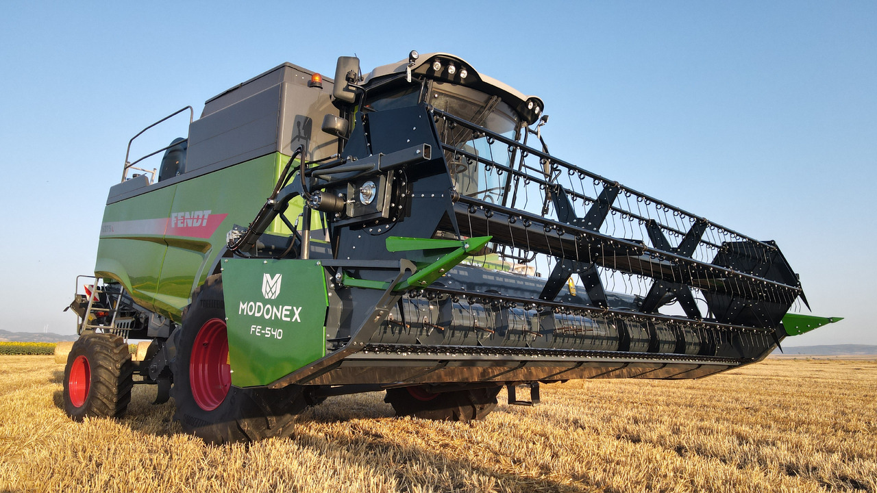 Modonex FE-600 - Combine header: picture 1 Modonex FE-600 - Combine header: picture 1