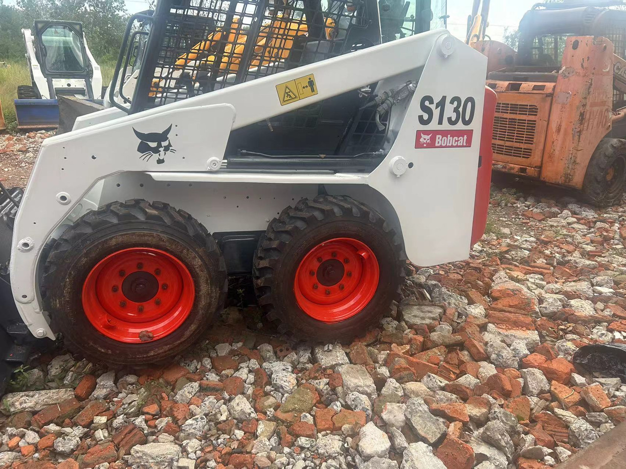BOBCAT S130 skid steer loader Mining/Agriculture/Urban Construction - Skid steer loader: picture 2 BOBCAT S130 skid steer loader Mining/Agriculture/Urban Construction - Skid steer loader: picture 2