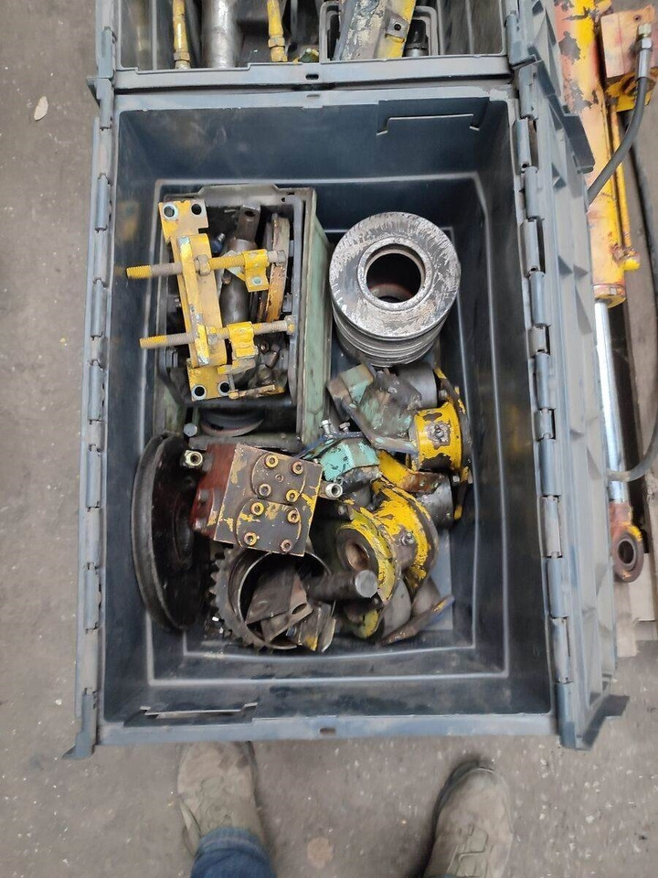 Telescopic boom Aichi SR 182: picture 6