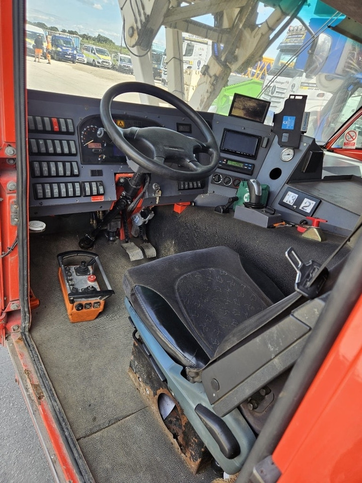 Spierings AT5 - 599  - Self-erecting tower crane: picture 2 Spierings AT5 - 599  - Self-erecting tower crane: picture 2