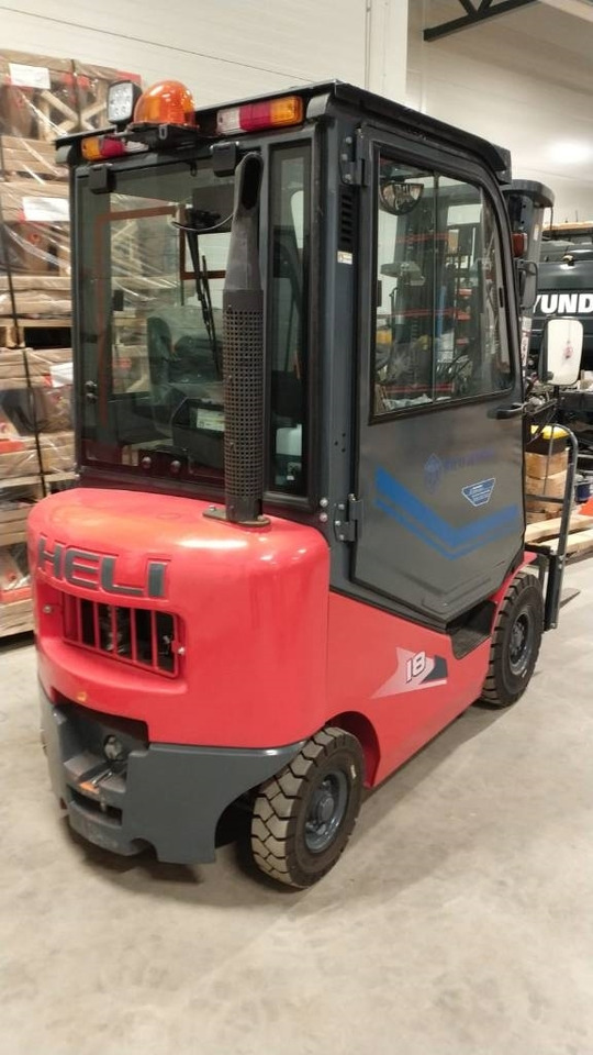 HELI CPCD18-XC26H - Forklift: picture 3 HELI CPCD18-XC26H - Forklift: picture 3
