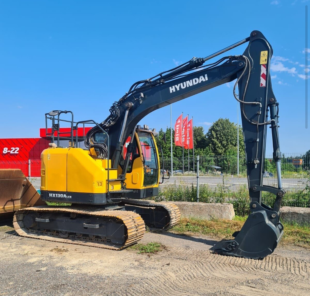 HYUNDAI HX130ALCR - Crawler excavator: picture 1 HYUNDAI HX130ALCR - Crawler excavator: picture 1