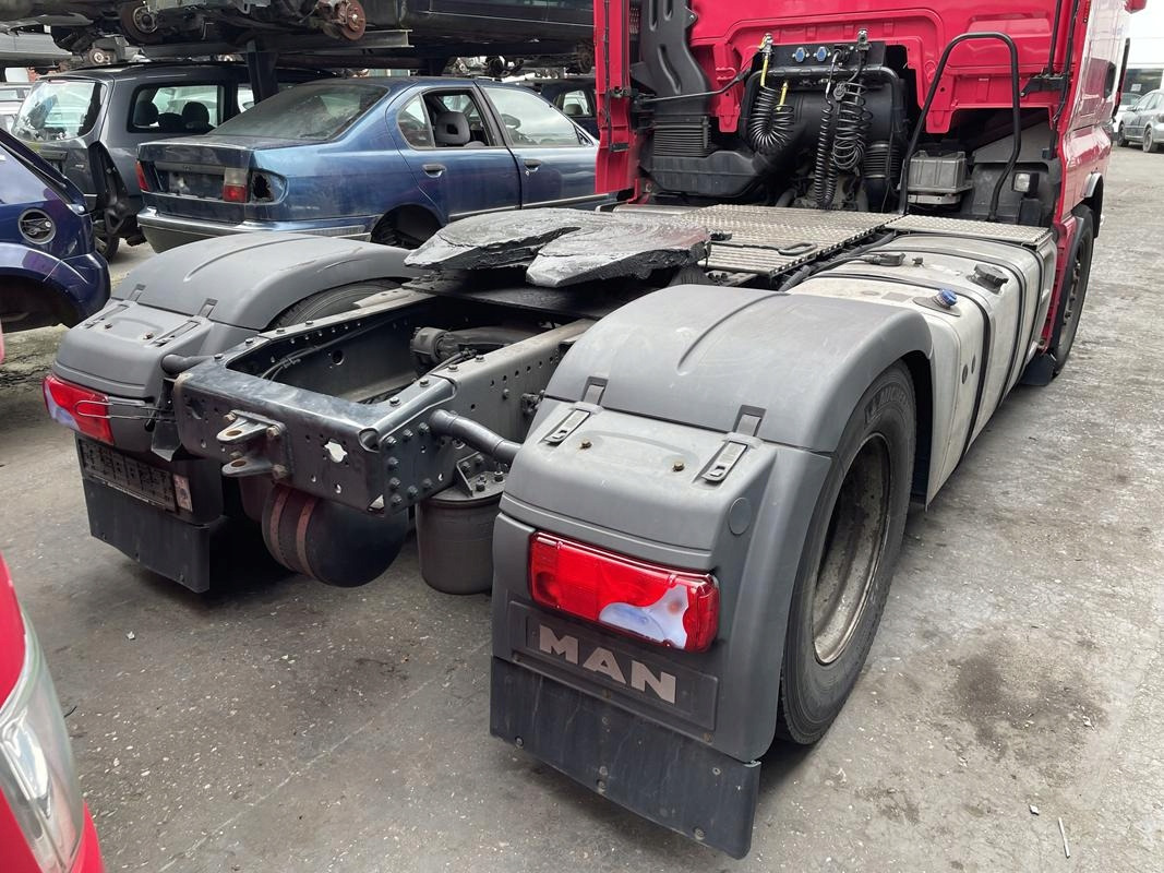 SIODŁO JOST MAN TGX TGS TGS 185 MM ZACZEP HAK - Fifth wheel coupling for Truck: picture 2 SIODŁO JOST MAN TGX TGS TGS 185 MM ZACZEP HAK - Fifth wheel coupling for Truck: picture 2