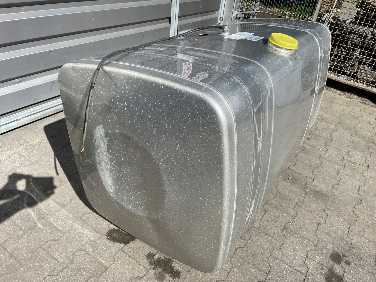 ZBIORNIK NA PALIWO MAN TGX TGS 580 L 81122016684 - Fuel tank for Truck: picture 5 ZBIORNIK NA PALIWO MAN TGX TGS 580 L 81122016684 - Fuel tank for Truck: picture 5