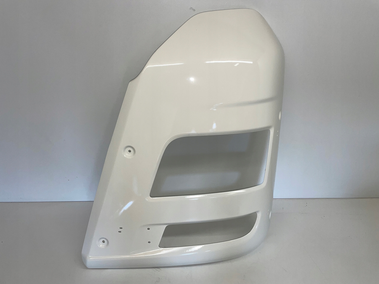 ZDERZAK METALOWY BUDOWLANY MAN TGX EURO 6 - Bumper for Truck: picture 1 ZDERZAK METALOWY BUDOWLANY MAN TGX EURO 6 - Bumper for Truck: picture 1