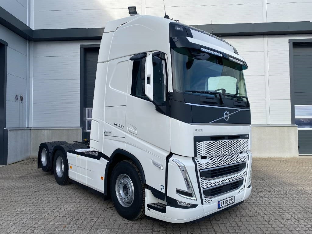 Volvo FH 500  - Tractor unit: picture 2 Volvo FH 500  - Tractor unit: picture 2