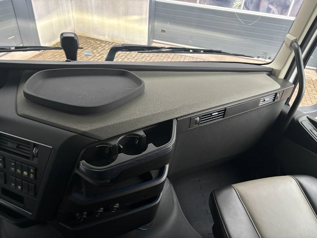 Container transporter/ Swap body truck Volvo FH 540: picture 7 Container transporter/ Swap body truck Volvo FH 540: picture 7