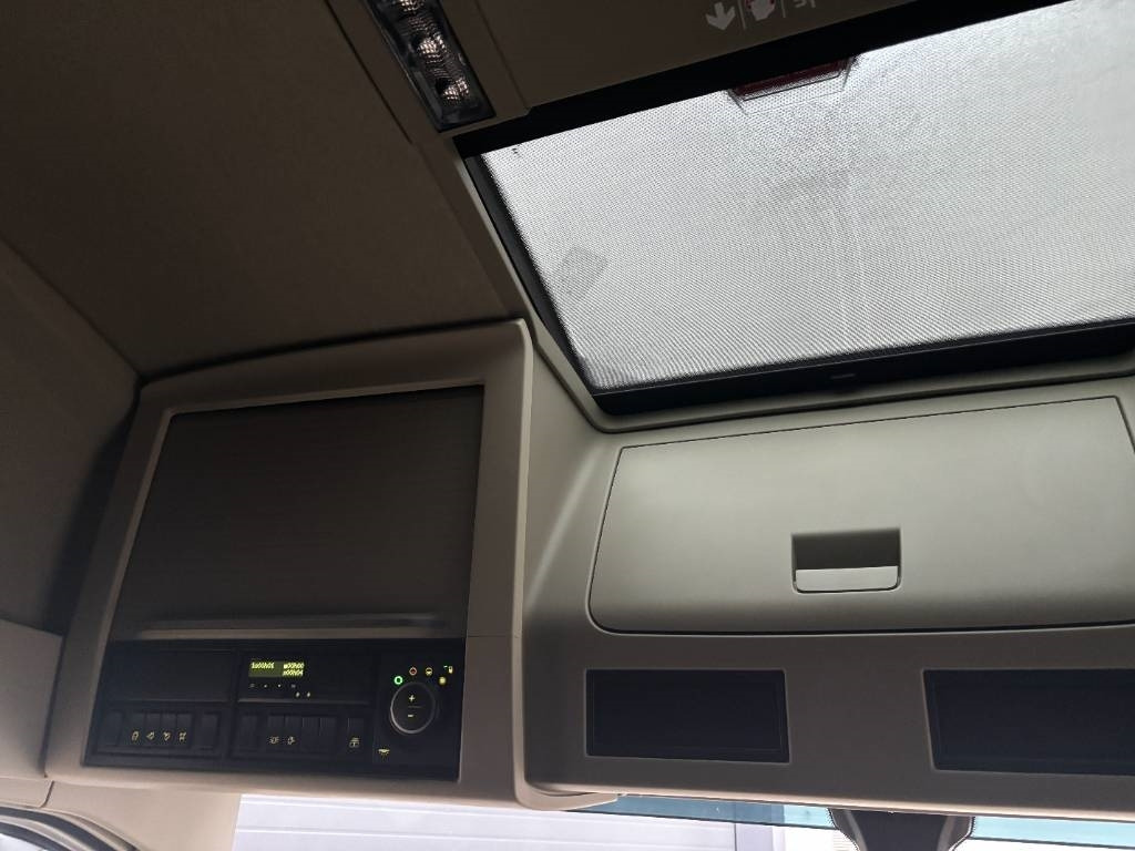 Container transporter/ Swap body truck Volvo FH 540: picture 10 Container transporter/ Swap body truck Volvo FH 540: picture 10