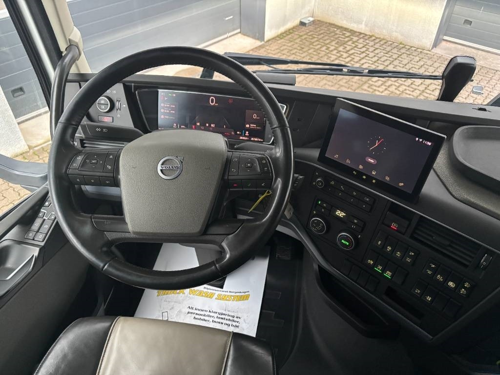 Container transporter/ Swap body truck Volvo FH 540: picture 6 Container transporter/ Swap body truck Volvo FH 540: picture 6