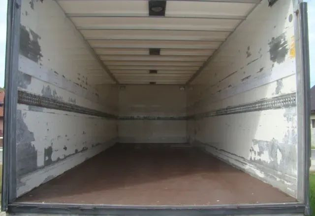 Box truck MAN TGL 12-220 8.10M KLIMA WINDA 2000KG: picture 11