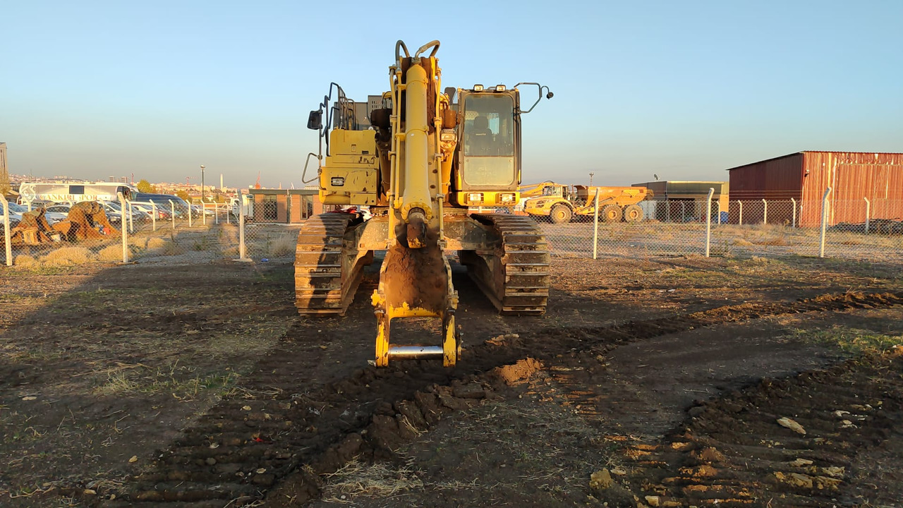 KOMATSU PC700 - Crawler excavator: picture 3 KOMATSU PC700 - Crawler excavator: picture 3