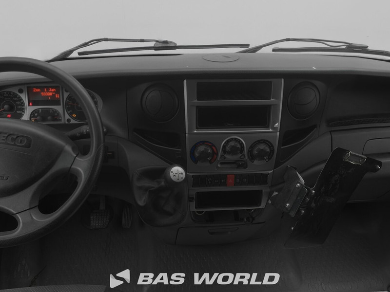 Iveco Daily Daily 35S11 - Commercial vehicle: picture 4 Iveco Daily Daily 35S11 - Commercial vehicle: picture 4