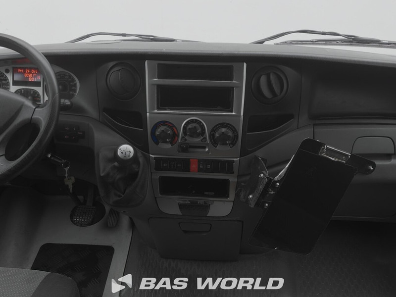 Iveco Daily Daily 35S11 - Commercial vehicle: picture 4 Iveco Daily Daily 35S11 - Commercial vehicle: picture 4