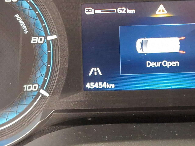 Maxus eDeliver 9 L3H2 Bus. 89 kWh AUT/AC/LMV/PDC/LED - Commercial vehicle: picture 5 Maxus eDeliver 9 L3H2 Bus. 89 kWh AUT/AC/LMV/PDC/LED - Commercial vehicle: picture 5