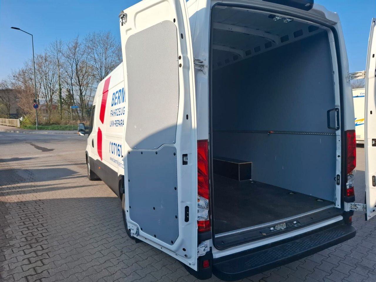 Iveco 35-160V/P, Luftfed., KLima, HiMatic, DAB,. - Panel van: picture 5 Iveco 35-160V/P, Luftfed., KLima, HiMatic, DAB,. - Panel van: picture 5