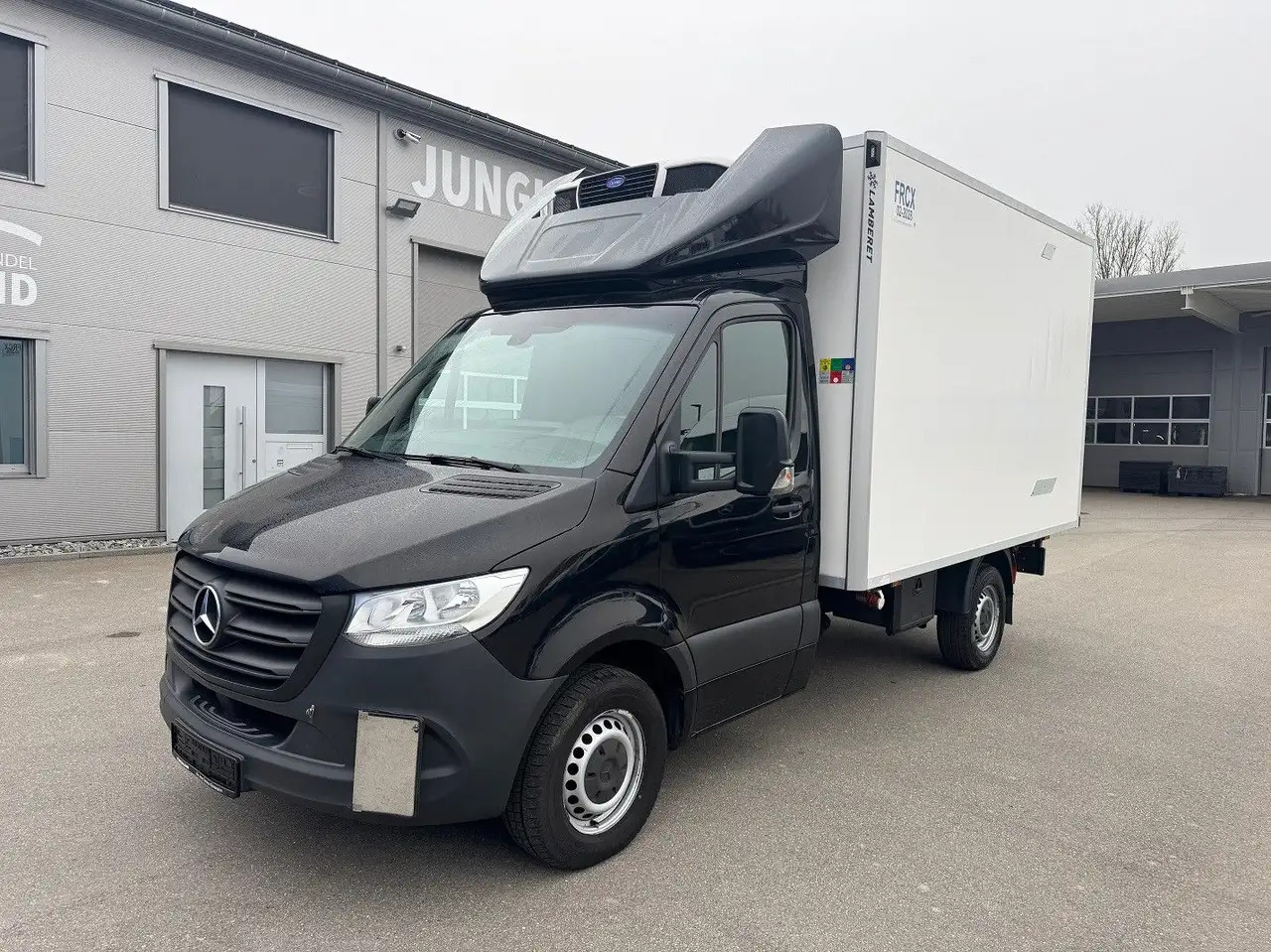 Mercedes-Benz Sprinter 317 CDI Lang Tiefkühlkoffer Carrier - Refrigerated van: picture 1 Mercedes-Benz Sprinter 317 CDI Lang Tiefkühlkoffer Carrier - Refrigerated van: picture 1