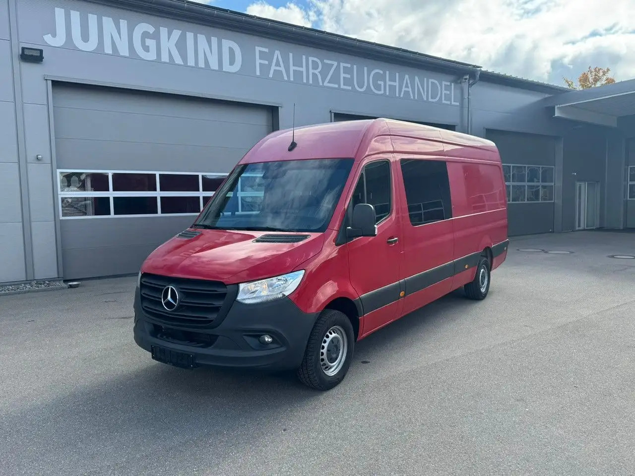 Mercedes-Benz Sprinter 317 CDI Maxi Lang Mixto AHK 3,5t MBUX - Combi van: picture 1 Mercedes-Benz Sprinter 317 CDI Maxi Lang Mixto AHK 3,5t MBUX - Combi van: picture 1