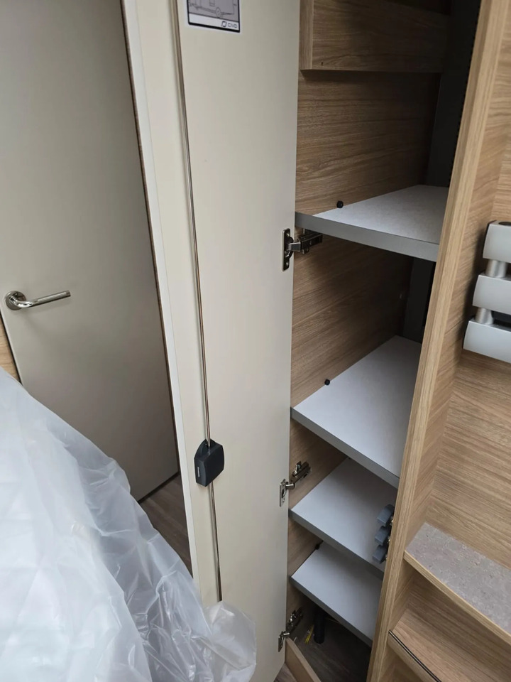 New Caravan Fendt Bianco Activ 390 FHS Dusche, 1.700 KG-Fahrwerk: picture 11 New Caravan Fendt Bianco Activ 390 FHS Dusche, 1.700 KG-Fahrwerk: picture 11