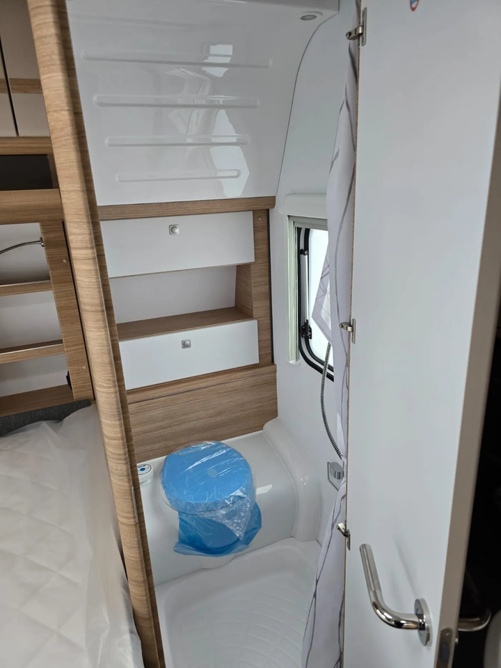 New Caravan Fendt Bianco Activ 390 FHS Dusche, 1.700 KG-Fahrwerk: picture 7 New Caravan Fendt Bianco Activ 390 FHS Dusche, 1.700 KG-Fahrwerk: picture 7