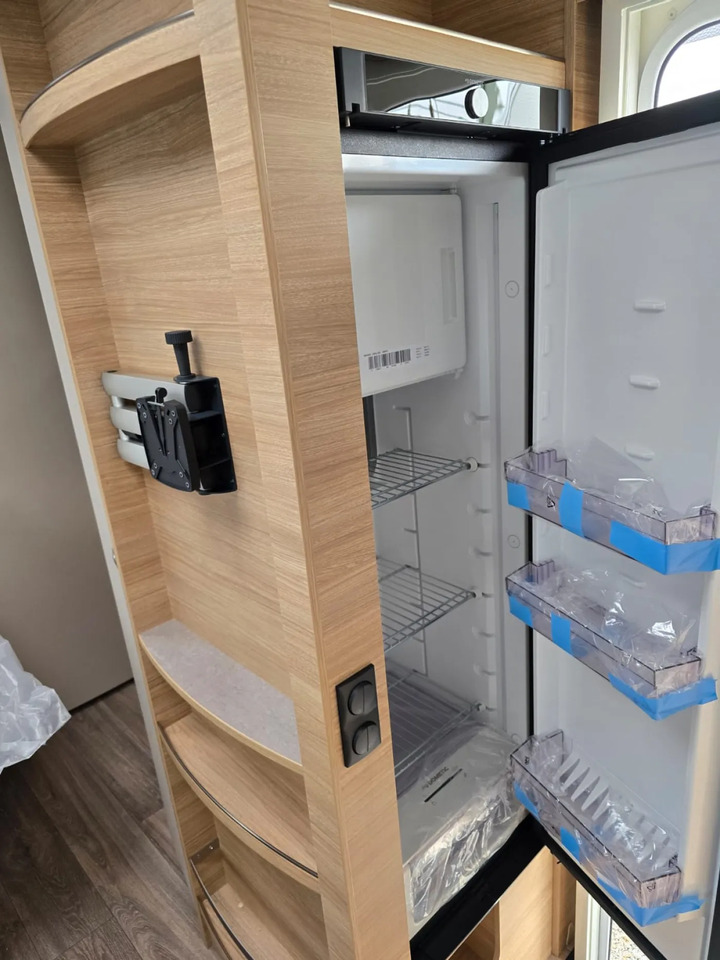 New Caravan Fendt Bianco Activ 390 FHS Dusche, 1.700 KG-Fahrwerk: picture 15 New Caravan Fendt Bianco Activ 390 FHS Dusche, 1.700 KG-Fahrwerk: picture 15