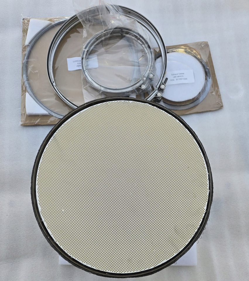 Nowy Wkład DPF MAN TGX Euro 6 + Zestaw uszczelek - Muffler/ Exhaust system for Truck: picture 3 Nowy Wkład DPF MAN TGX Euro 6 + Zestaw uszczelek - Muffler/ Exhaust system for Truck: picture 3