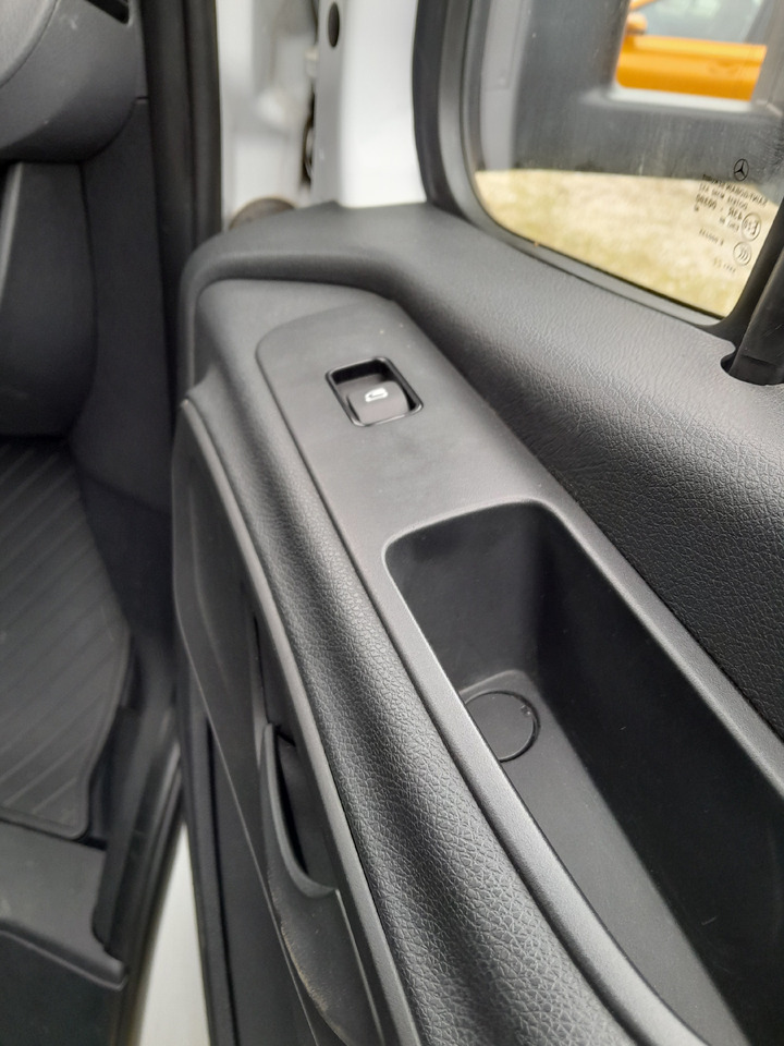 Open body delivery van MERCEDES-BENZ Sprinter 316 CDI 4x2: picture 26