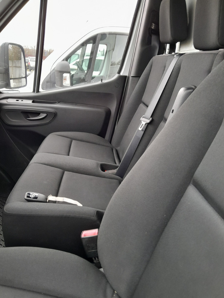 Open body delivery van MERCEDES-BENZ Sprinter 316 CDI 4x2: picture 10