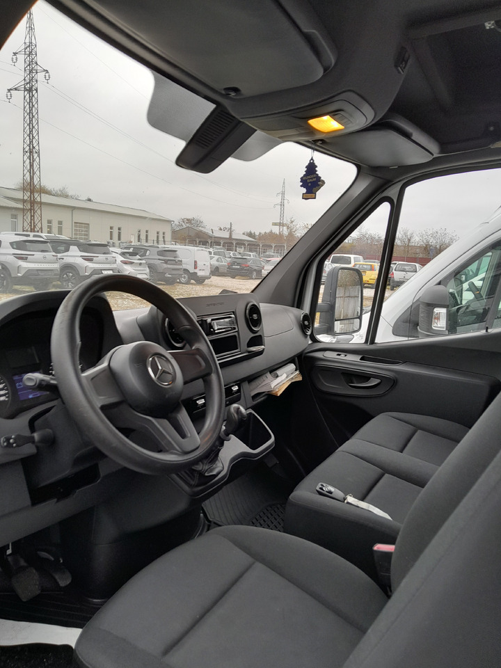 Open body delivery van MERCEDES-BENZ Sprinter 316 CDI 4x2: picture 14