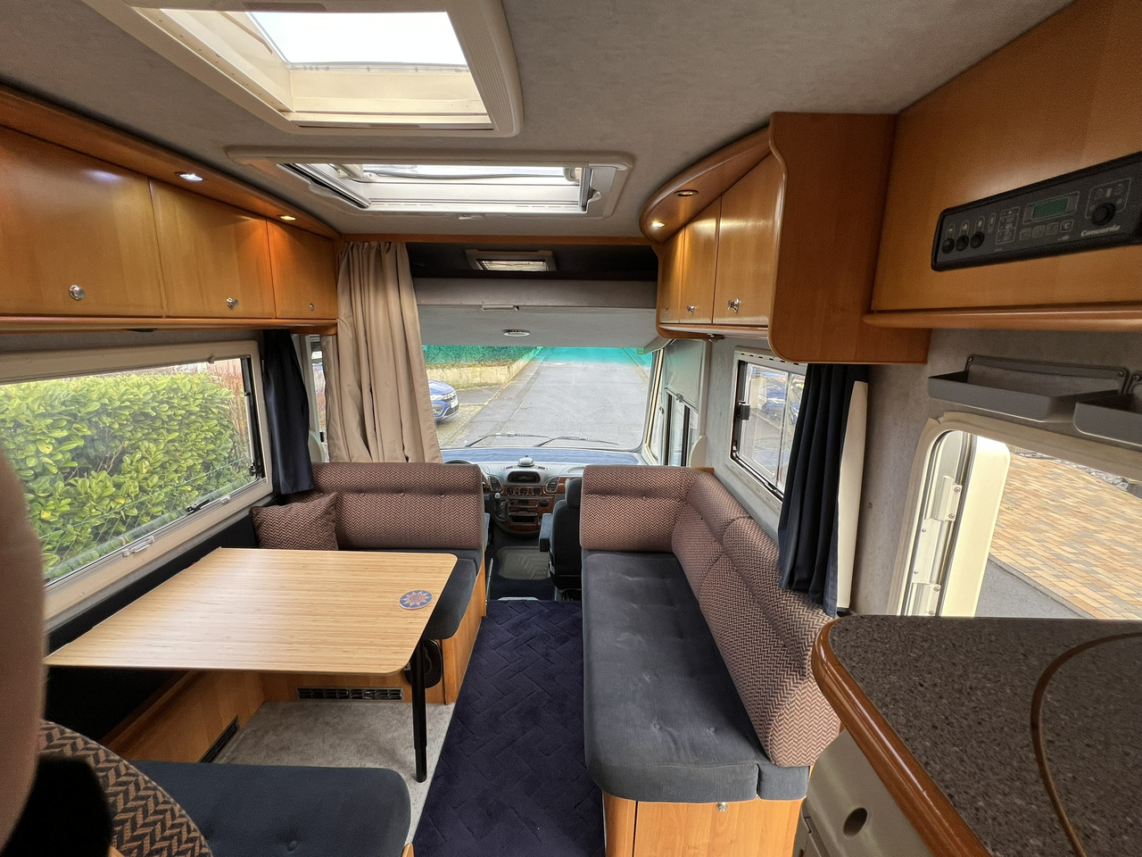 CONCORDE Charisma 750 G Mercedes 416 CDI - Integrated motorhome: picture 3 CONCORDE Charisma 750 G Mercedes 416 CDI - Integrated motorhome: picture 3